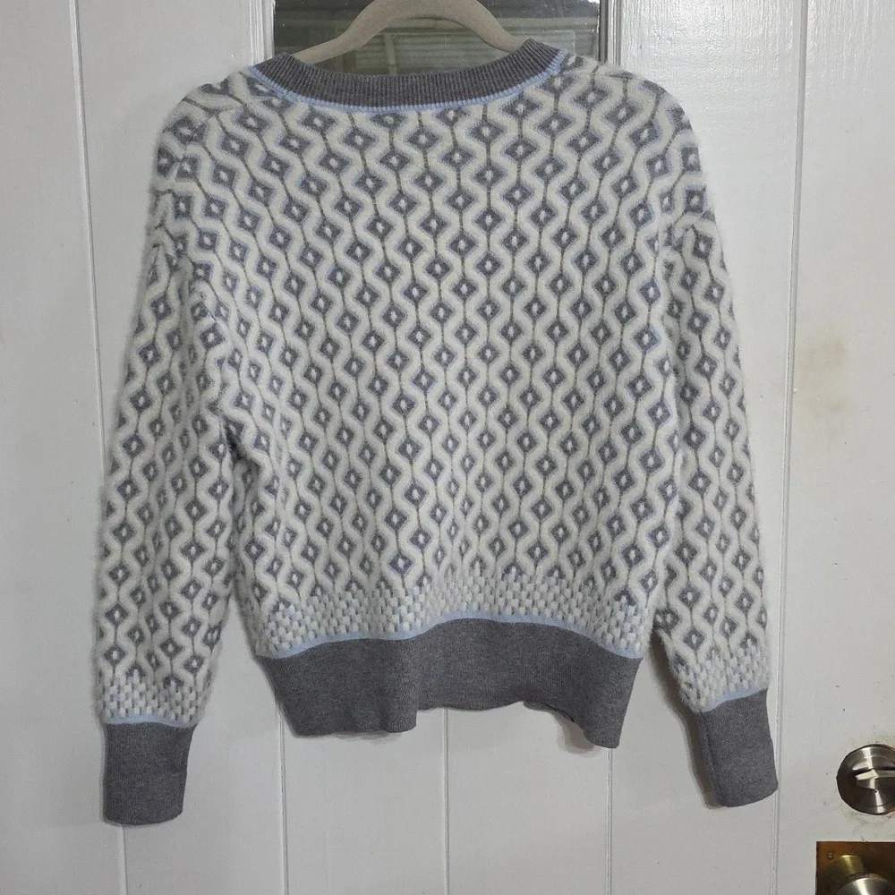 Cupcakes And Cashmere Womens Cardigan Sweater V-Neck Fuzzy‎ Cozy Soft Sz XS